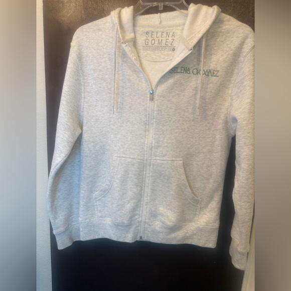 Selena Gomez NWOT, ladies casual, front zip hoodie featuring floral design sz M - Picture 4 of 8